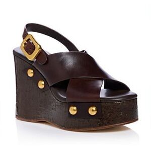 AQUA Kloe Brown Leather Studded Platform Wedge Sandals Sz 8.5 Gold Hardware NIB